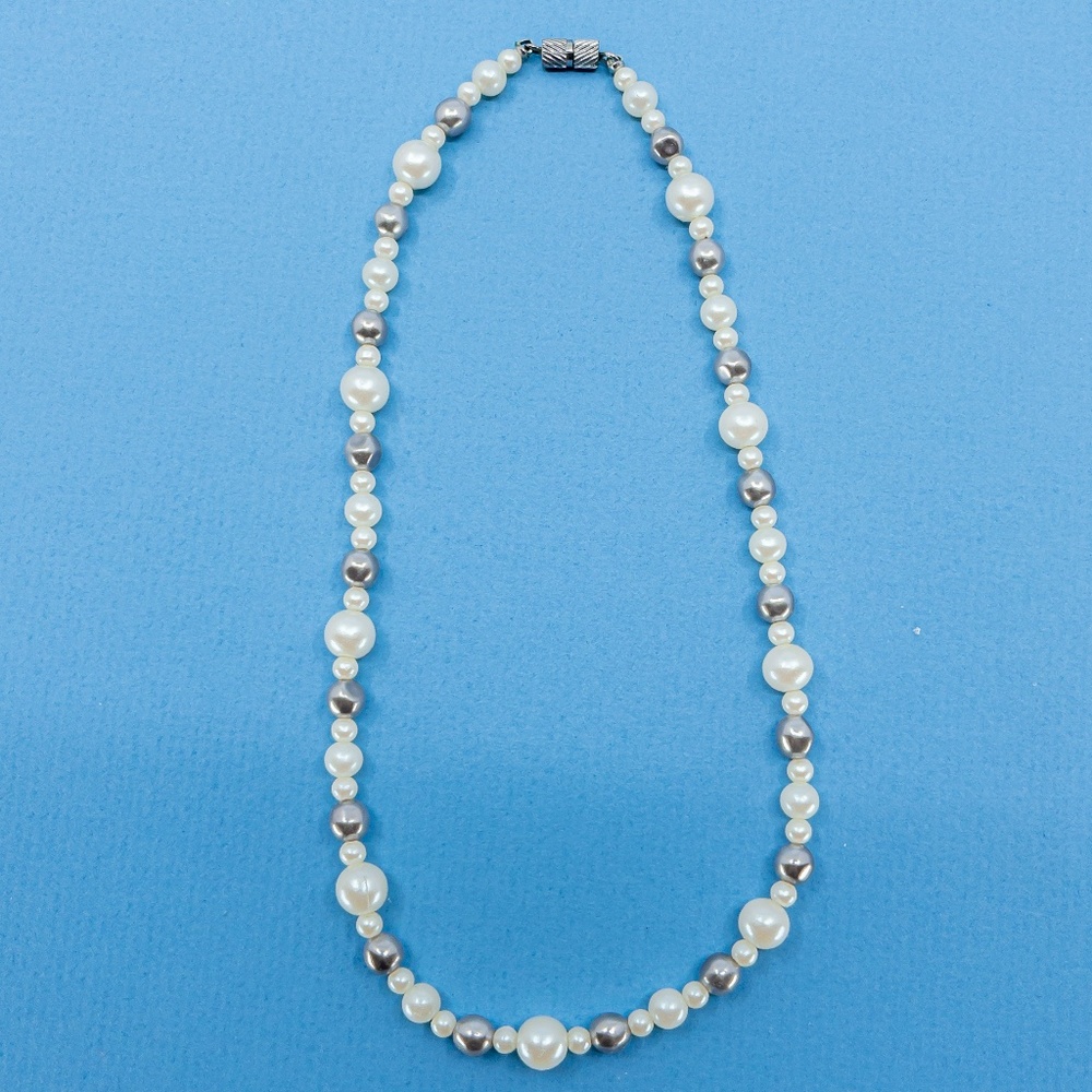 White and Gray Faux Pearl Necklace